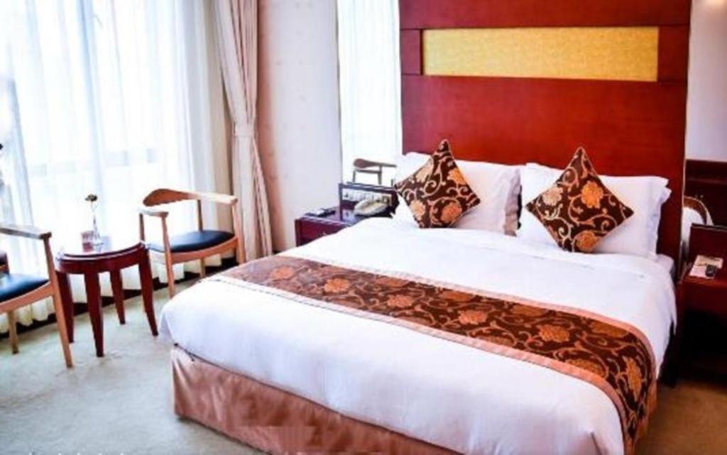 Khách sạn Jinrong International 4*