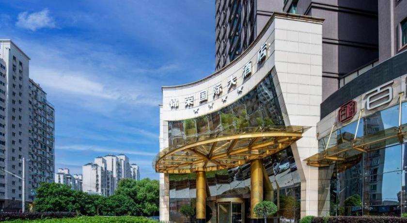 Jinrong International 4*