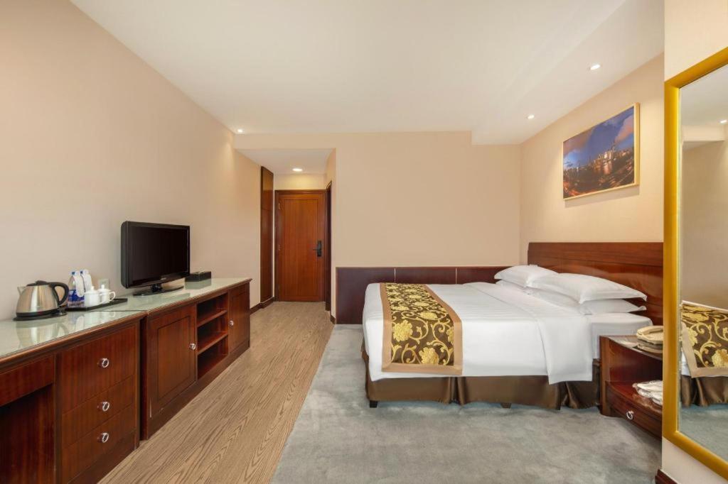 Hotel Jinrong International Shanghai